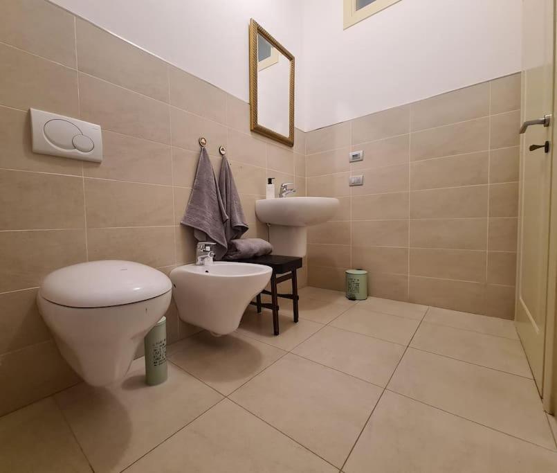 3Angolo29 Cuneo Bagian luar foto
