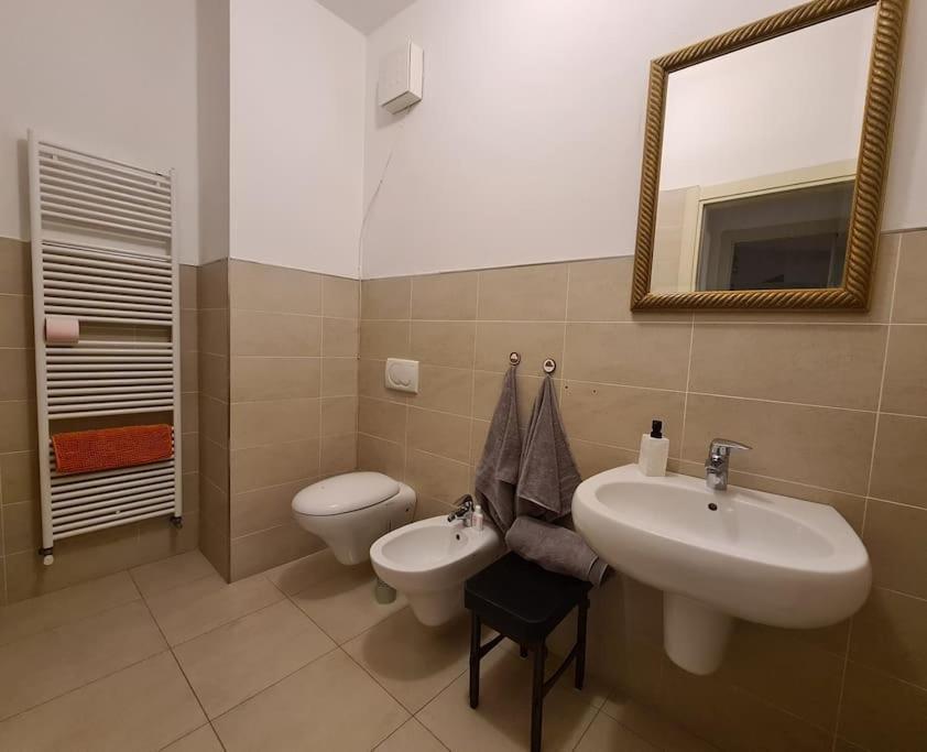 3Angolo29 Cuneo Bagian luar foto